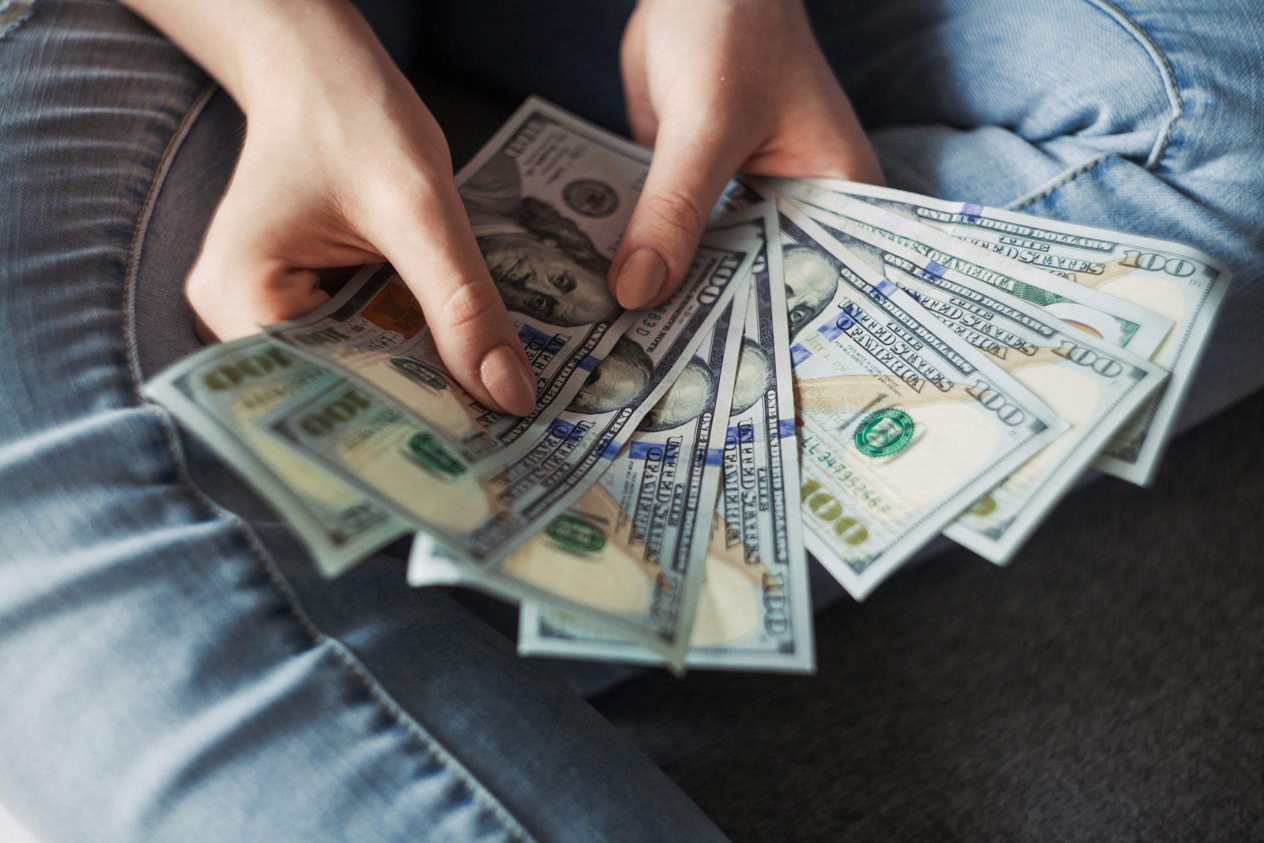 découvrez tout ce que vous devez savoir sur les salaires, les négociations salariales, les tendances du marché du travail et les moyens d'optimiser vos revenus avec nos conseils personnalisés.