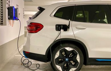 découvrez les avantages des voitures électriques et leurs performances écologiques. optez pour une conduite électrisante avec les véhicules électriques innovants disponibles sur le marché.