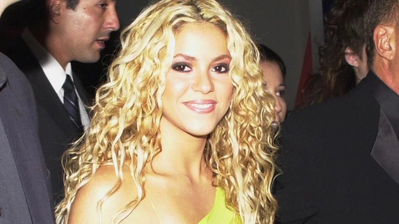 Portrait de la chanteuse colombienne Shakira sur scène, âgée de 49 ans en 2026